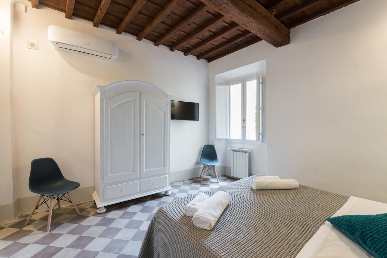 פירנצה F6 - Santa Croce One Bedroom Flat For 2 Or 3 Guests מראה חיצוני תמונה